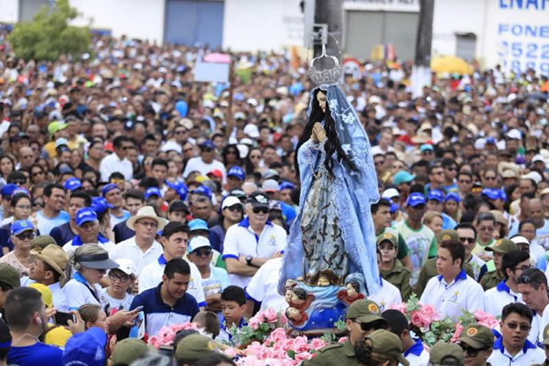 Em Santarém, milhares de fiéis participaram do Círio de Nossa Senhora da Conceição 2017