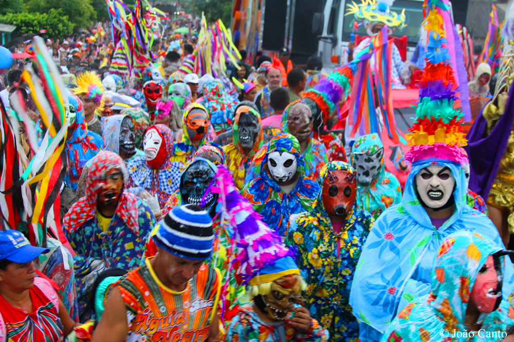 ÓBIDOS: CARNAPAUXIS, a Festa do Mascarado Fobó