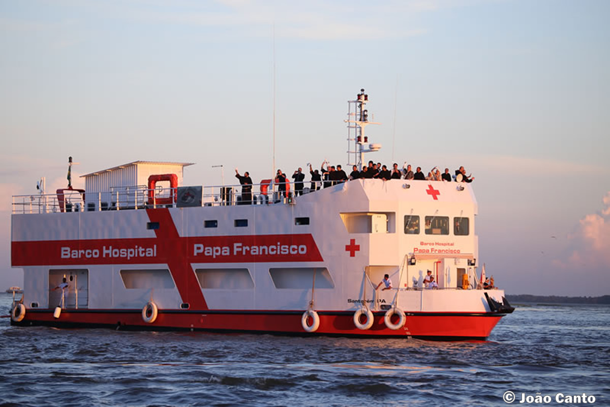 Barco Hospital Papa Francisco completa sete anos levando saúde às comunidades ribeirinhas da Amazônia
