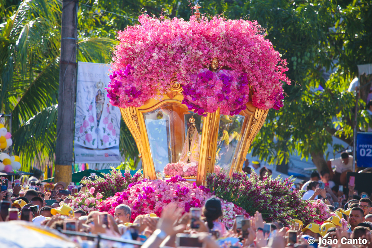 Círio de Nazaré 2026 reúne milhões de fiéis em Belém em manhã marcada por emoção e fé